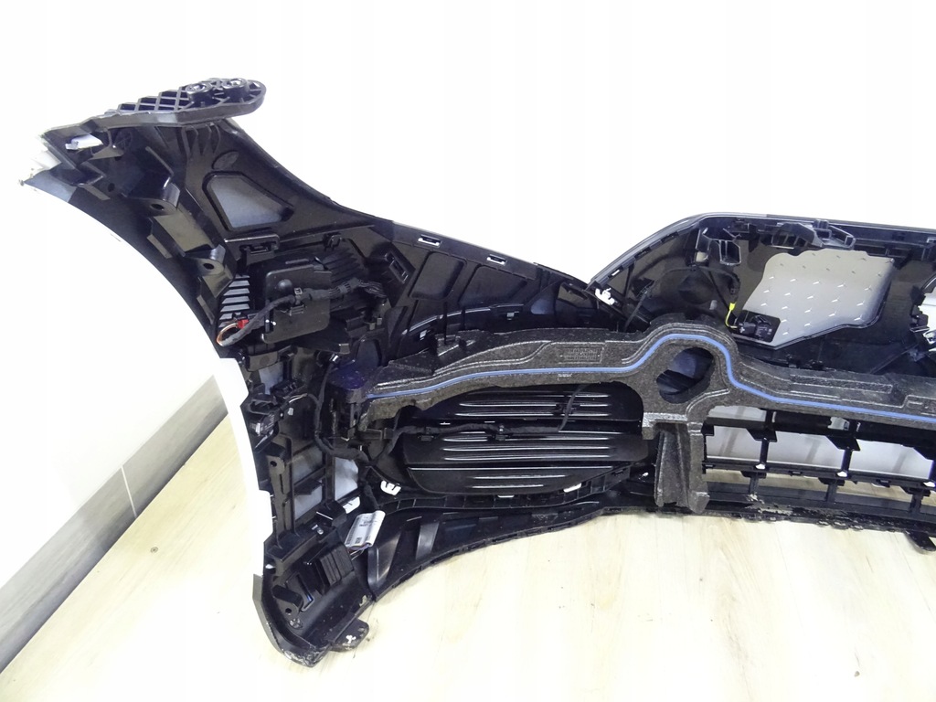 фото №14, Mercedes eqs v297 w297 бампер перед