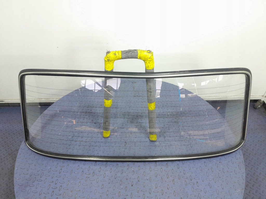 фото №1, Fiat 125p стекло задняя задняя