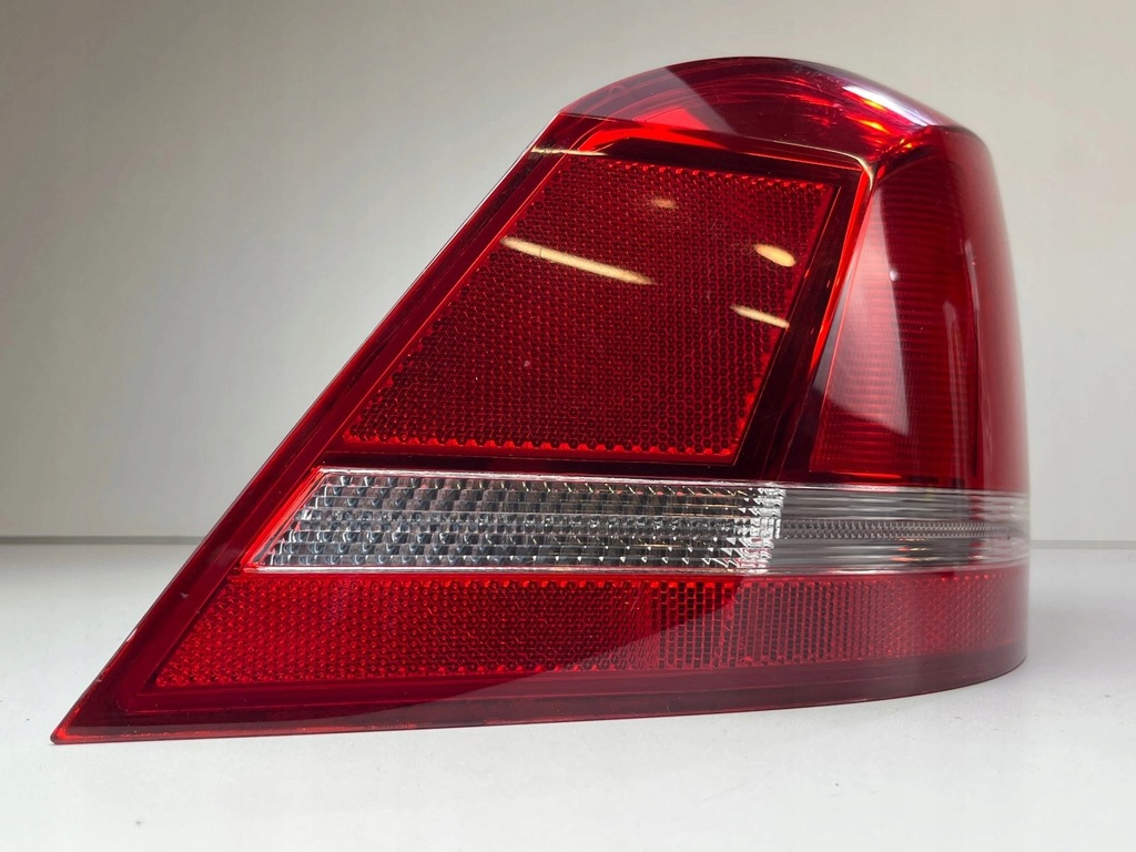 фото №9, Стекло фары лампа задняя задняя левая volkswagen passat b7 sedan