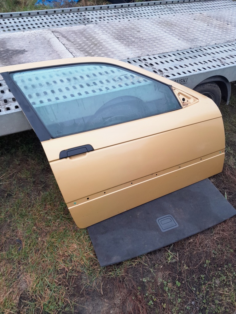 Купити Bmw e36 compact двері праве пасажир bronzit