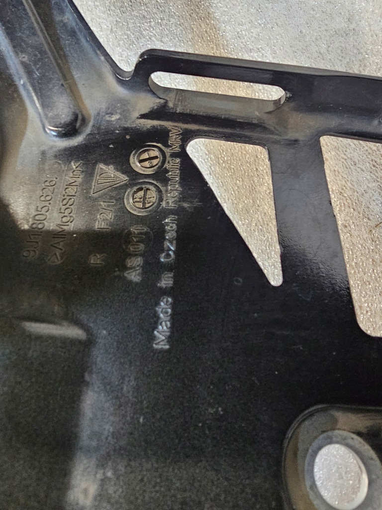 фото №12, Крыло передний правый перед porsche taycan 9j1 9j1805626