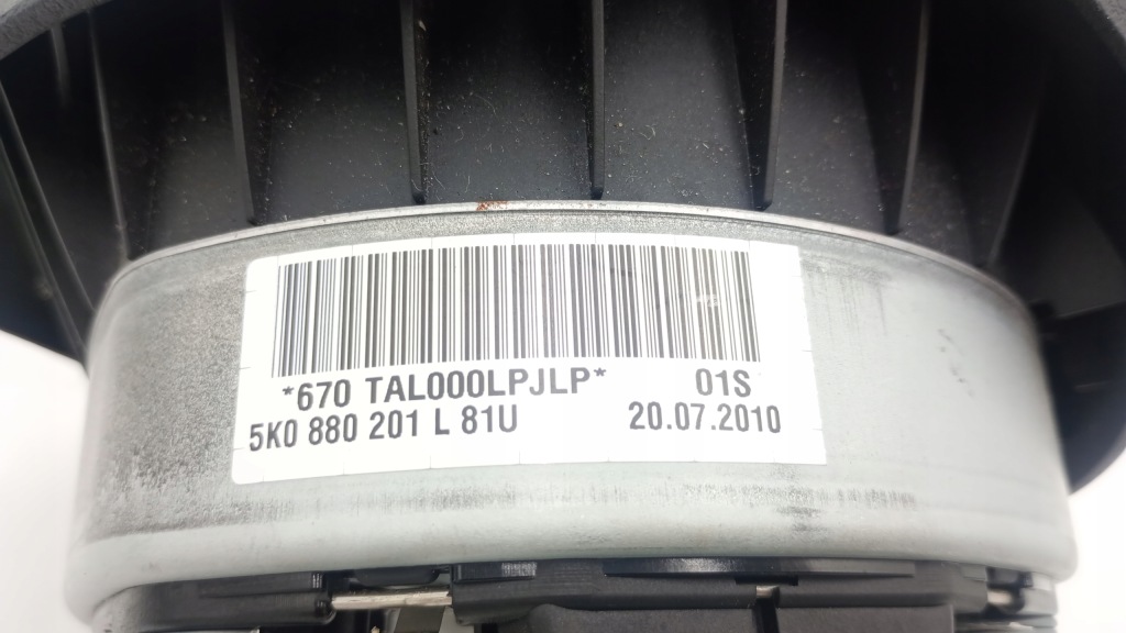 Подушка подушка безопасности водителя vw golf tiguan touran 5k0880201l Цена