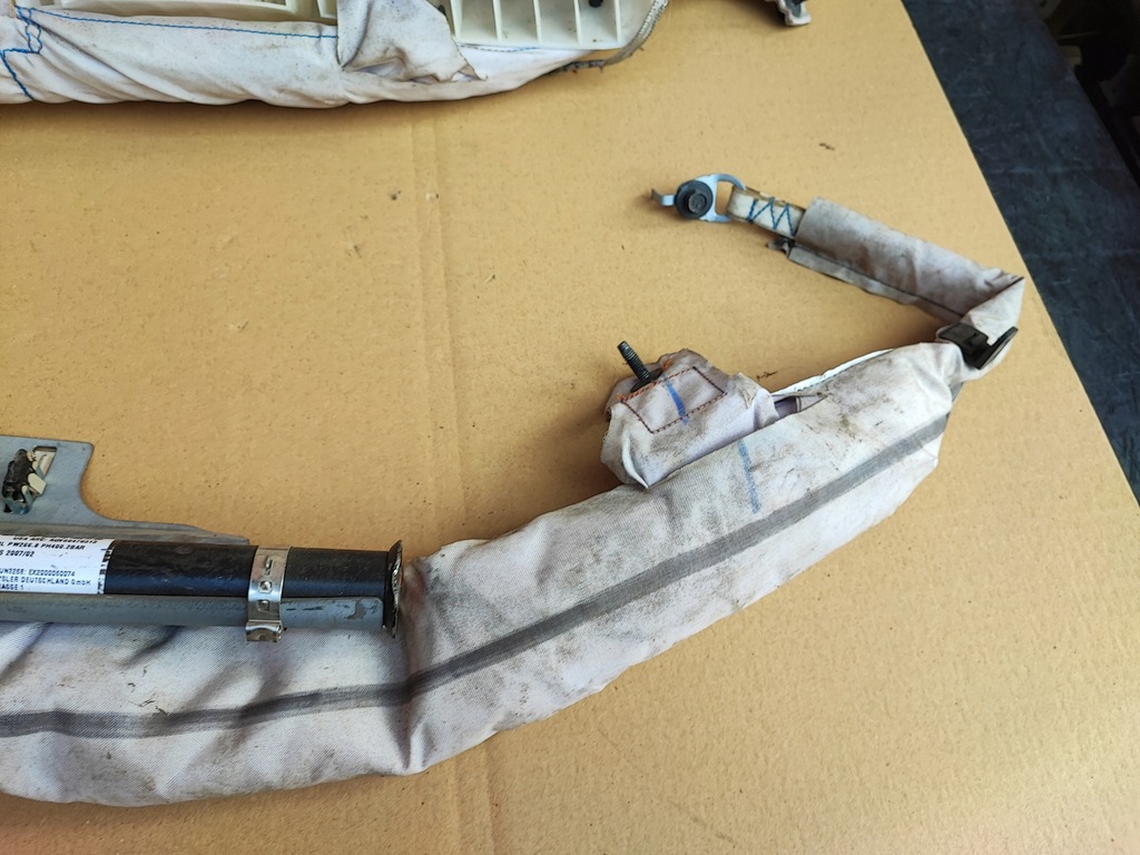 фото №10, Chrysler grand voyager iv шторка безопасности левая