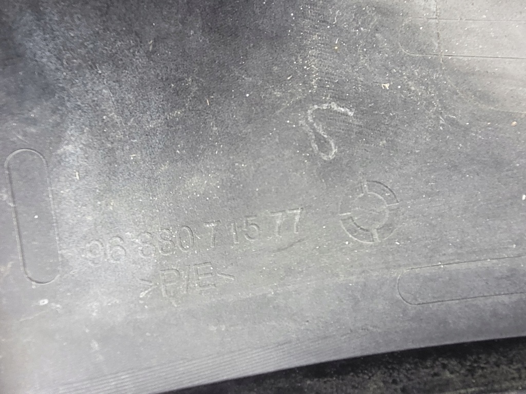 Бампер передній перед кронштейн  peugeot 207 рестайлінг  оригінальний номер чорний Недорого