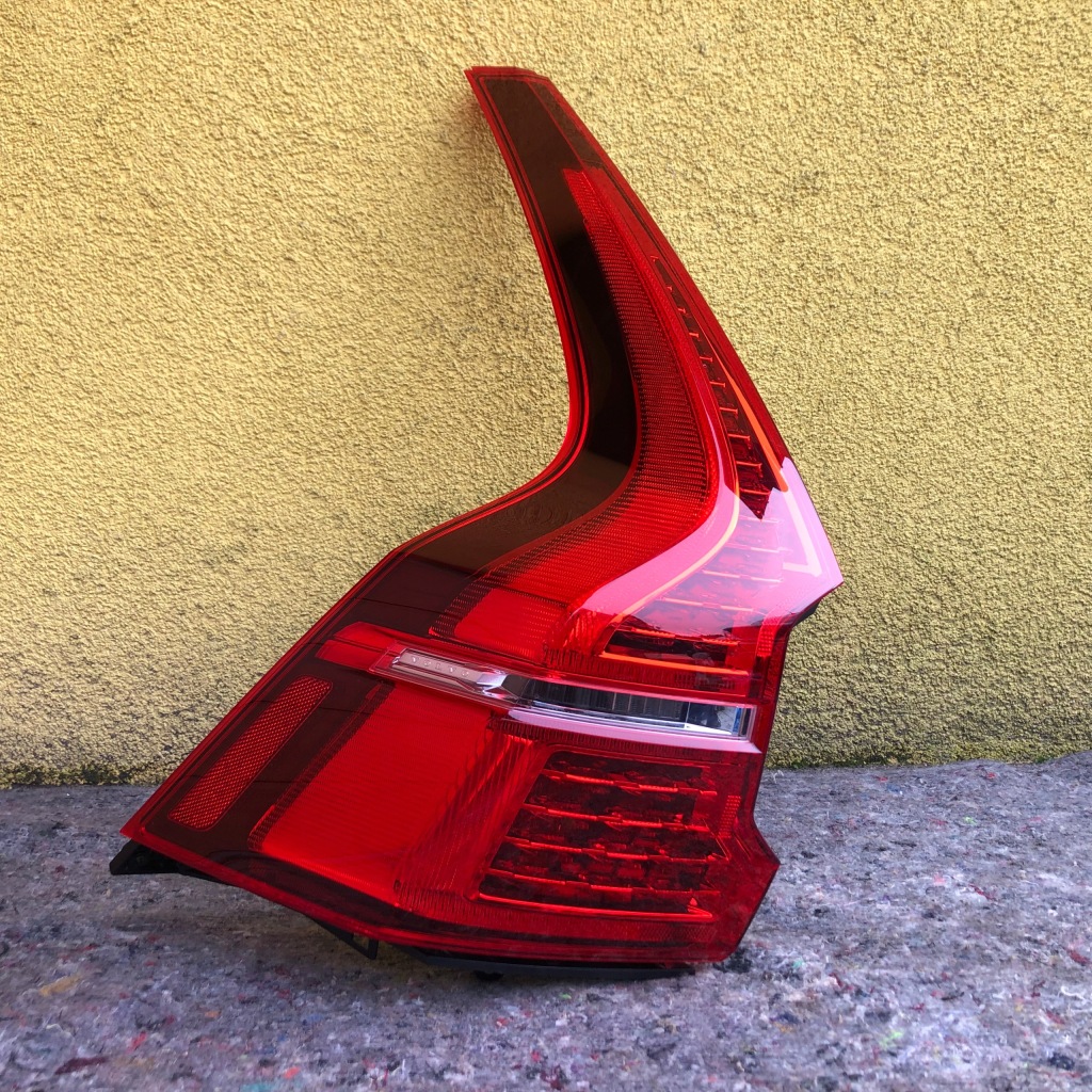 Купить Volvo xc60 2 2 17- led фара задняя левая задний левая новая