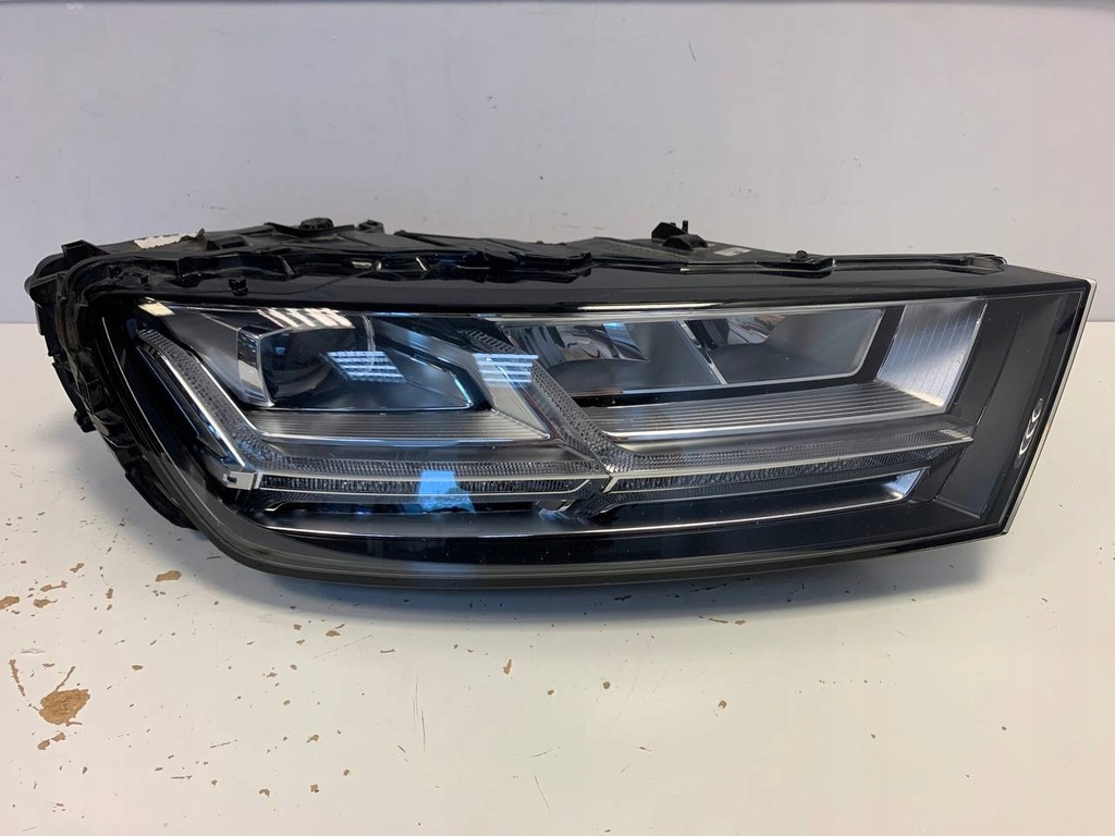 фото №1, Права лампа фара audi q7 4m full led usa
