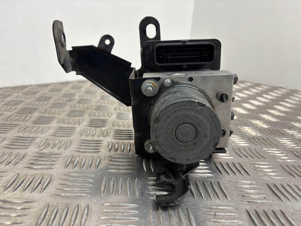 Peugeot expert 2018 насос abs в Україні