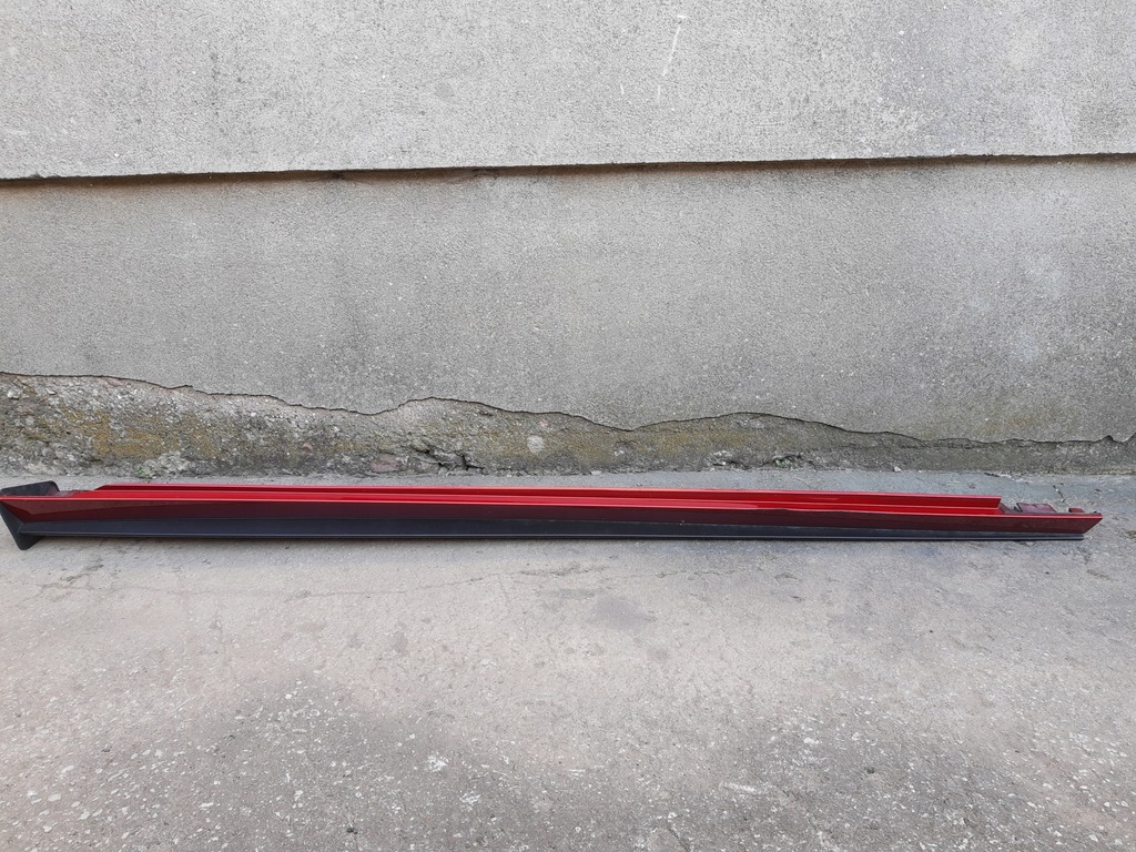 фото №1, Mazda 3 bp 2018+ молдинг порог правая