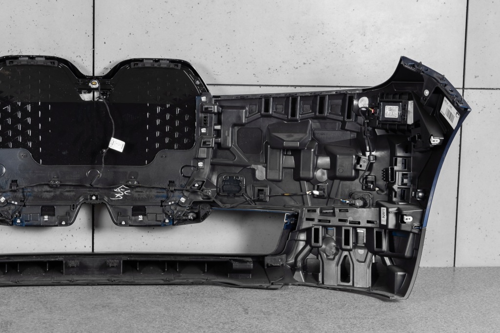 фото №13, Bmw ix i20 бампер передній перед датчики звичайний колір c1m