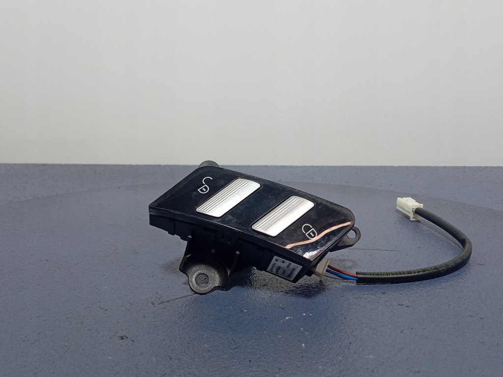 фото №1, Mercedes s w221 панель блокировка дверь a2218213051