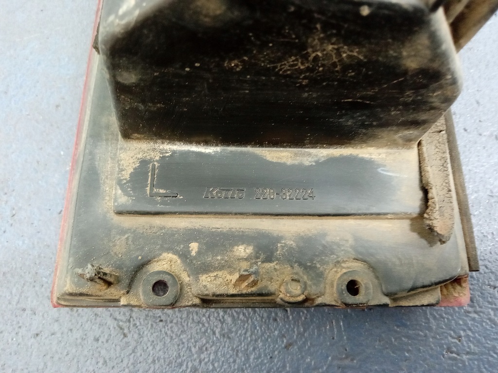 фото №6, Suzuki vitara i 88- лампа задняя левая 220-32224l