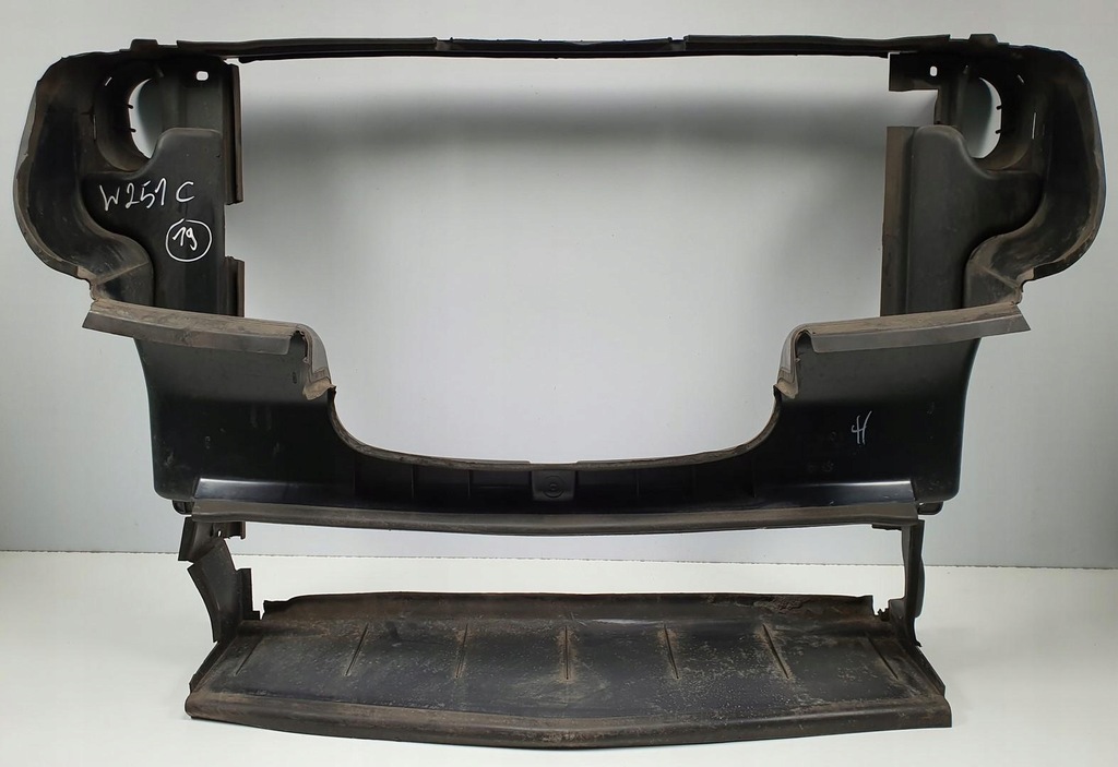 фото №1, Рамка защита радиатора mercedes r-kl w251 3.5 v6