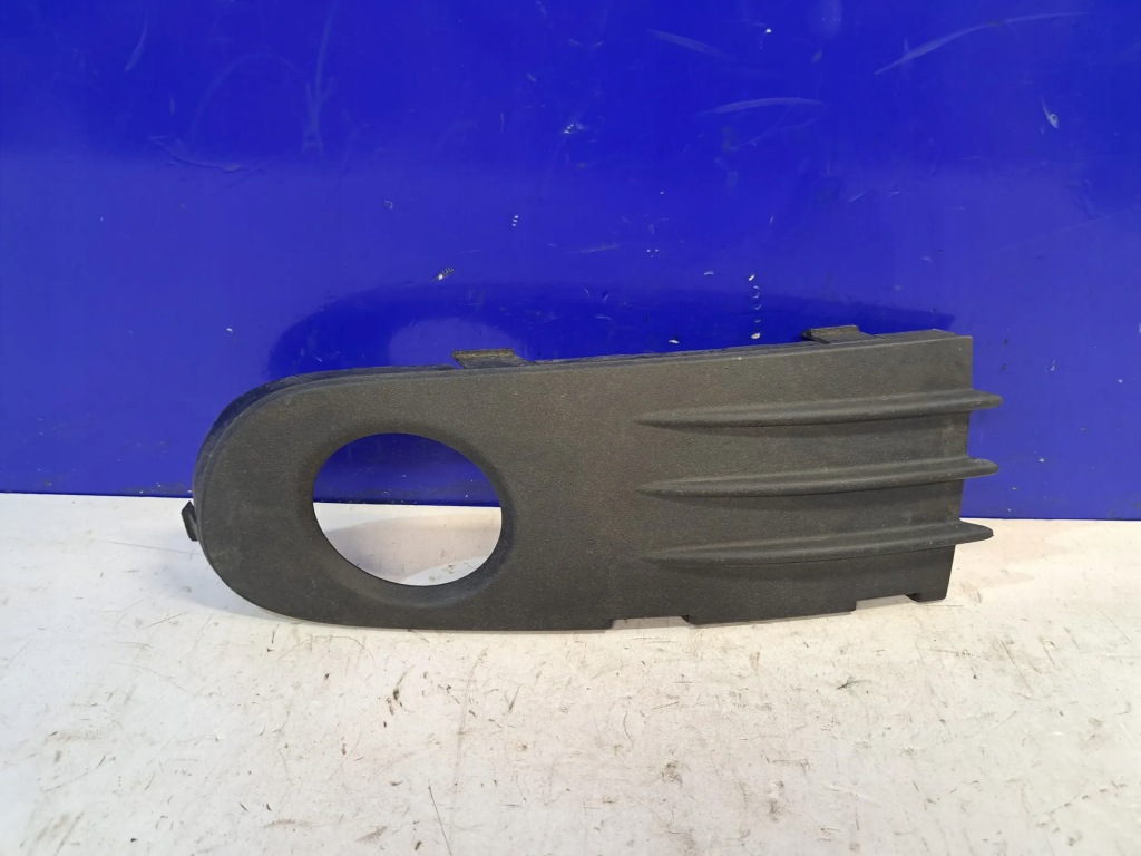 фото №1, Volvo v50 2005 решітка, заглушки