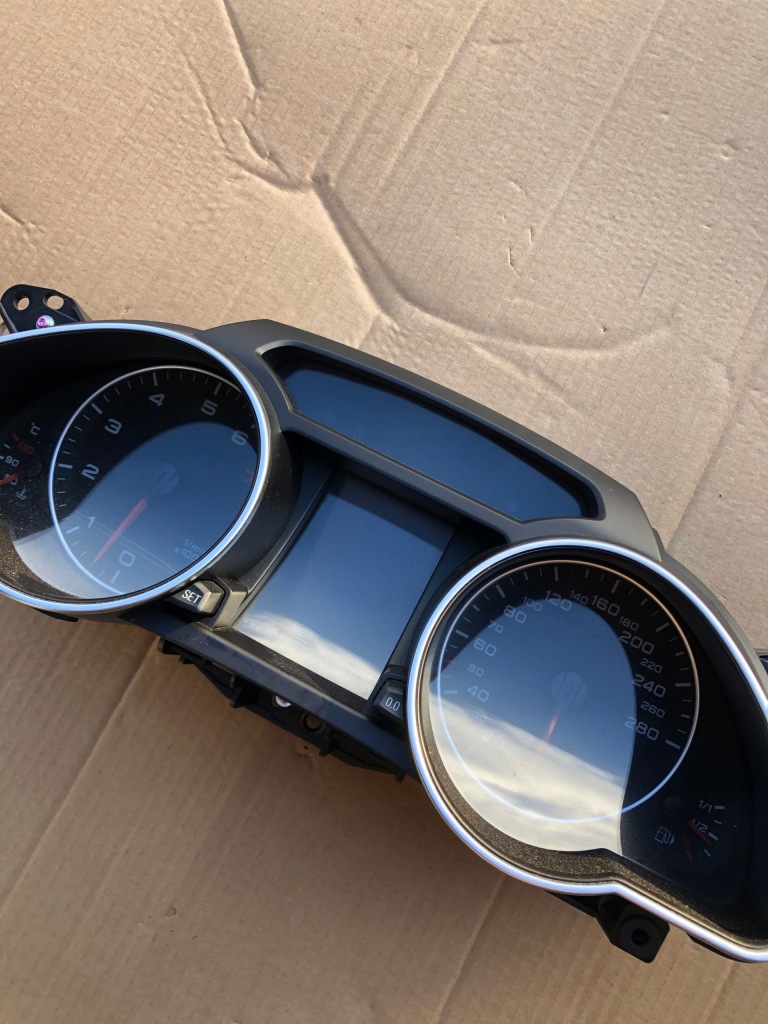 фото №1, Audi a5 счетчик приборы 8t0920931c