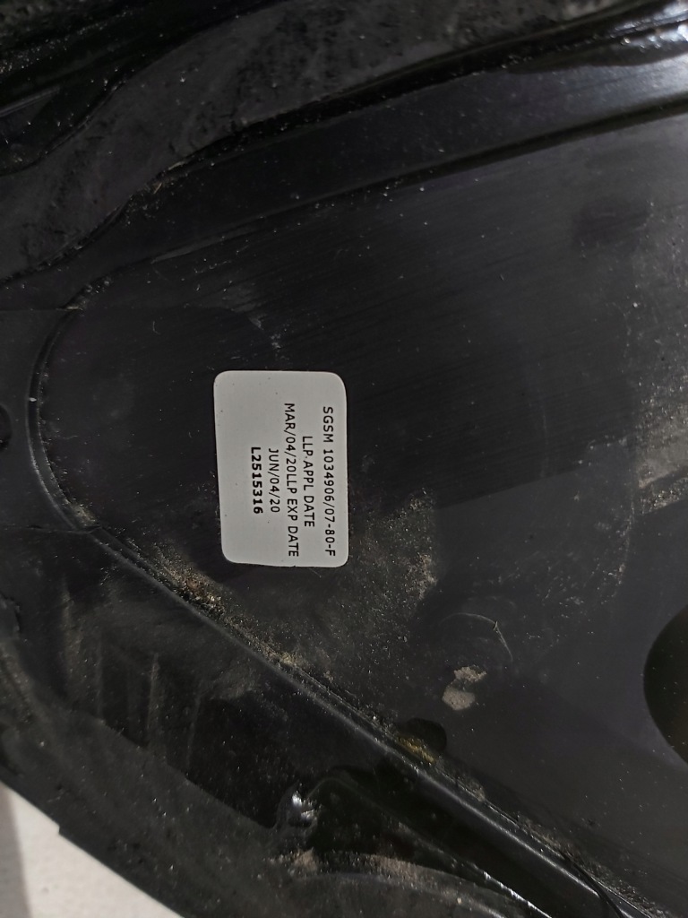 Скло задня задня кузовна tesla x 1034906-80-f в Україні