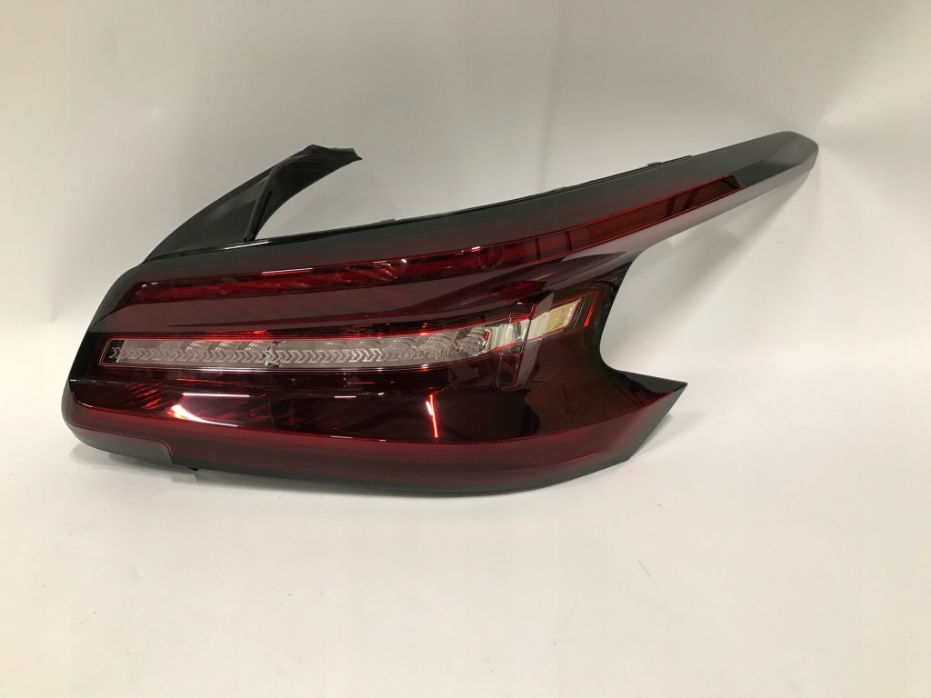 фото №1, Citroen c4x 22- лампа задня права led europa