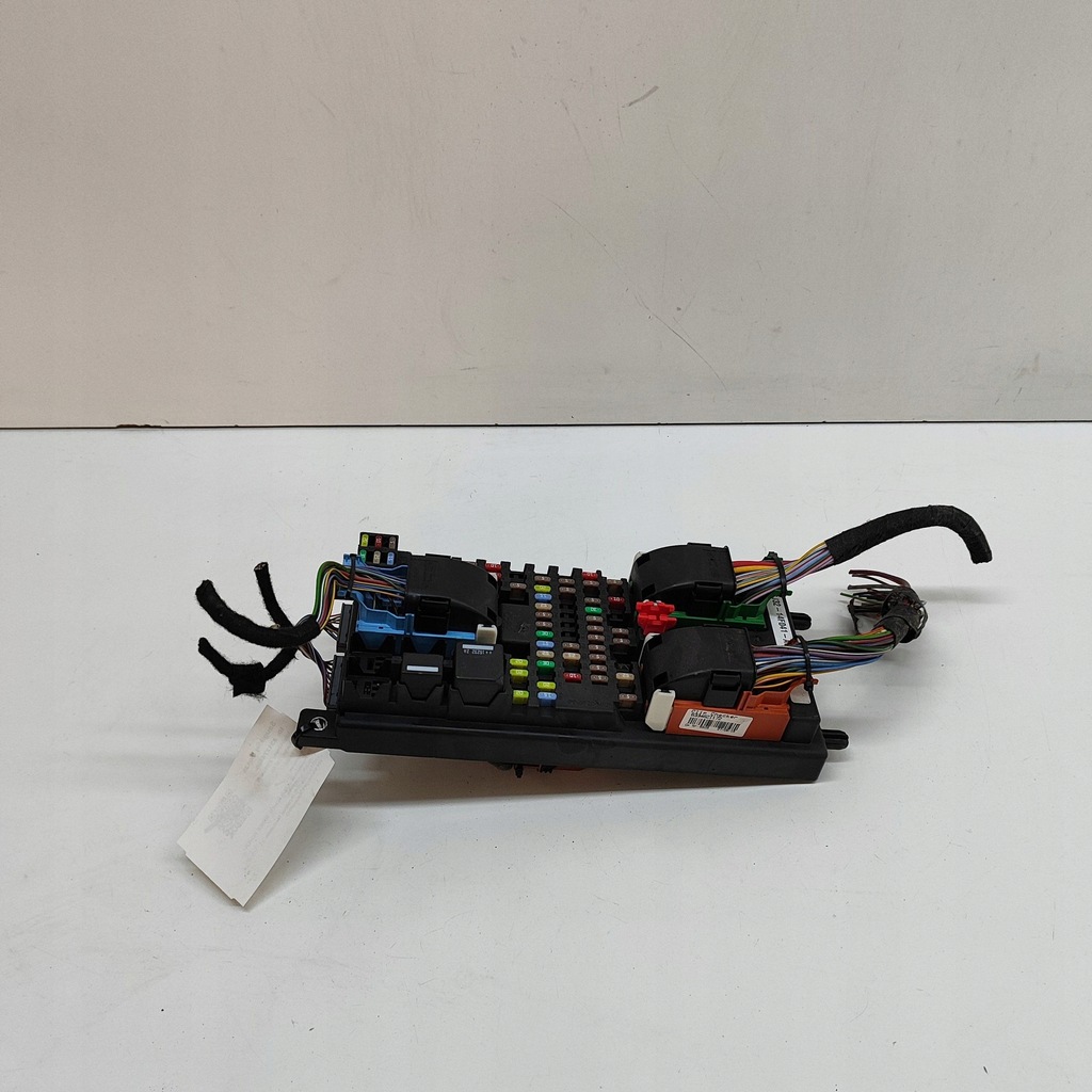 фото №3, Land rover range rover evoque l538 2015 рамка / модуль предохранителей