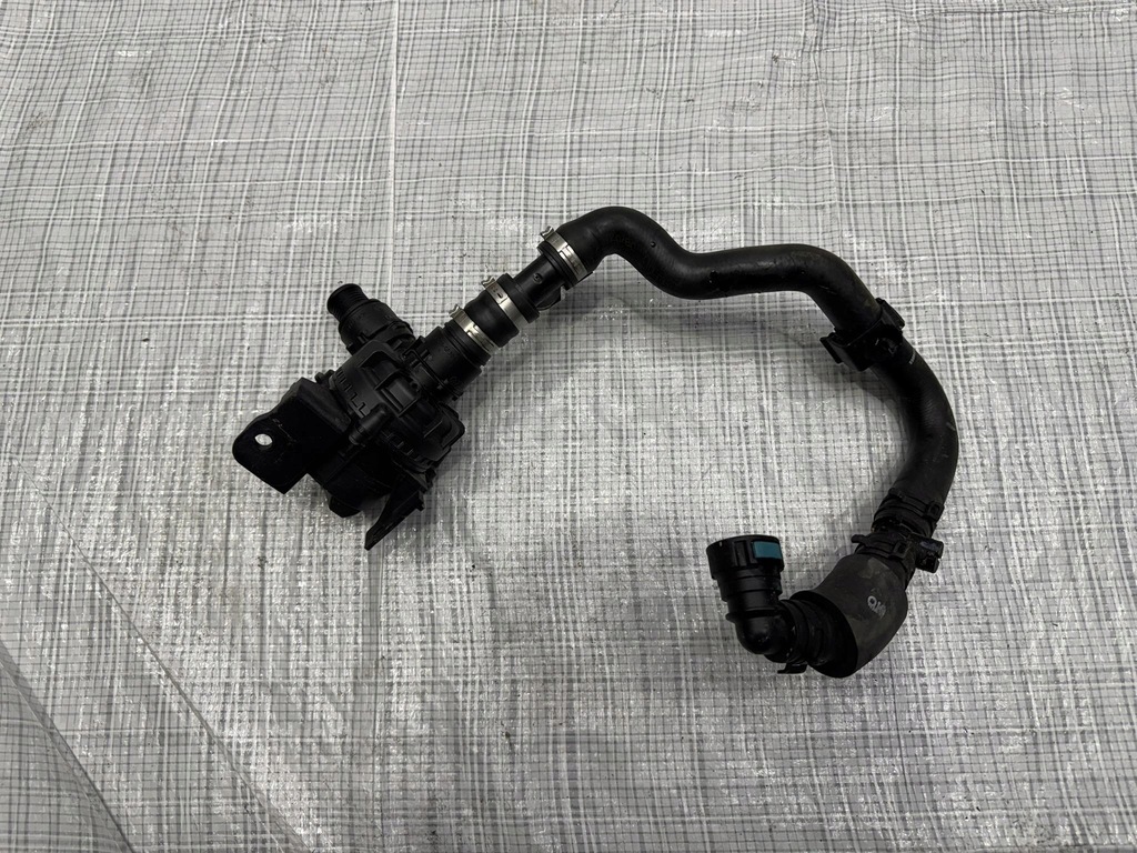 фото №1, Насос wody jaguar f-pace lift r-dynamic 23- m8e2-8501-db