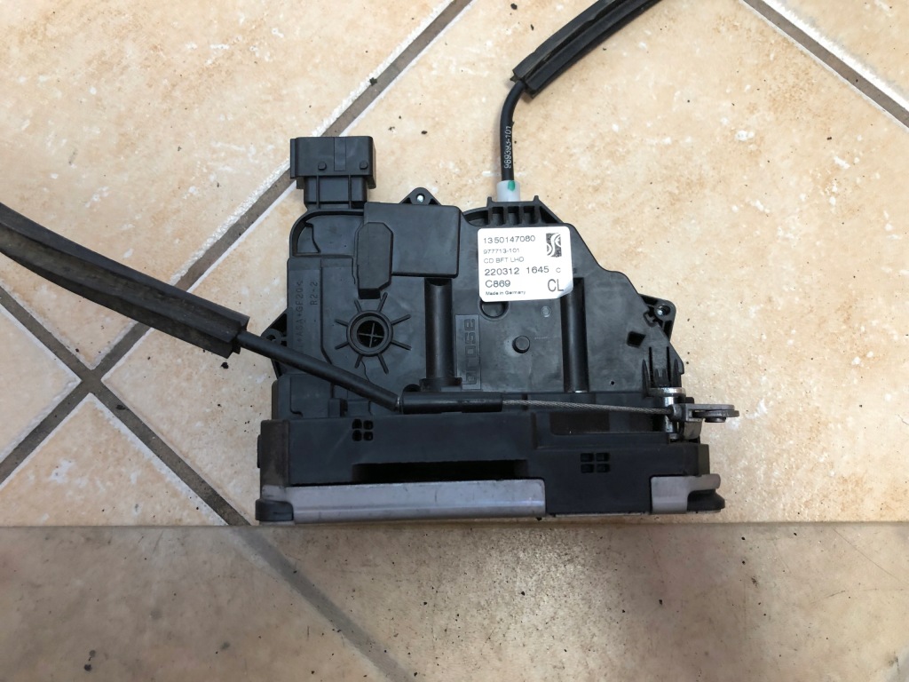 фото №1, Kia rio оригинальный номер 82613-jb000 jb замок дверь левый перед