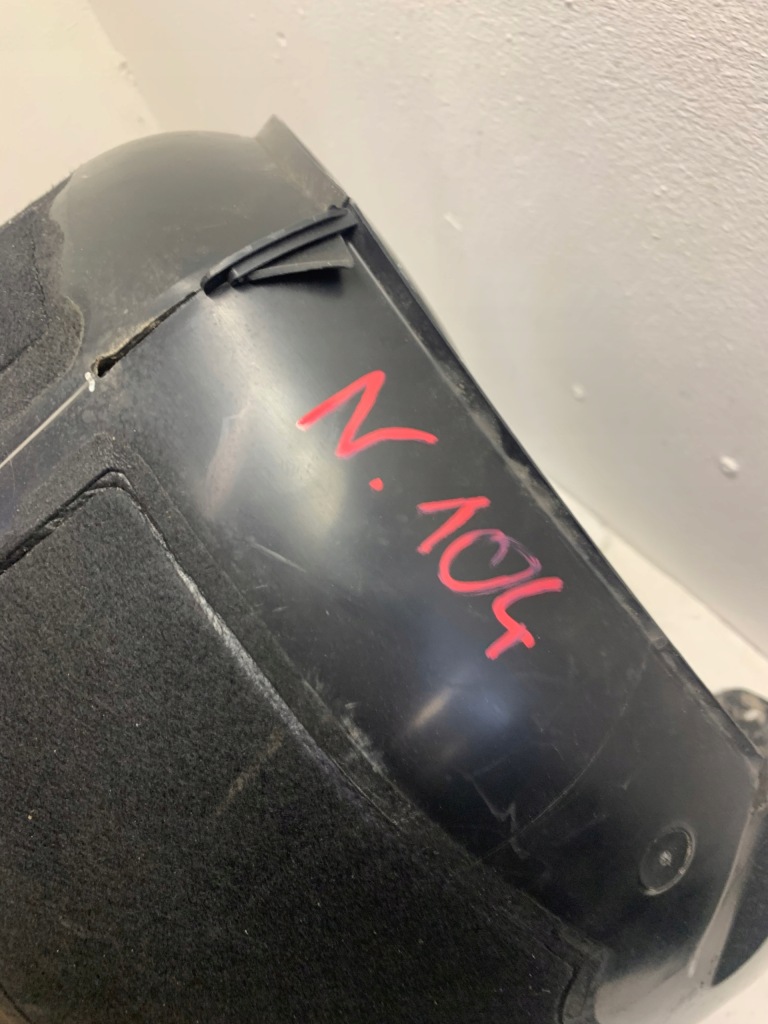 Tesla 3 подкрылок передние левая 1081581-00-d Киев