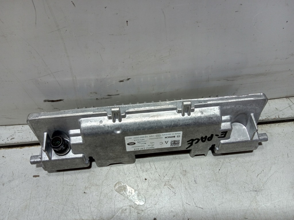 Купить Jaguar e-pace рестайлинг  x540 камера ассистент поперечина