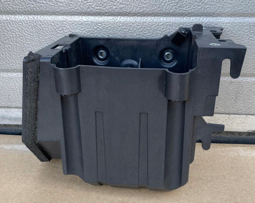 фото №1, Volvo xc60 ii xc90 ii коробка запобіжників корпус 31652062