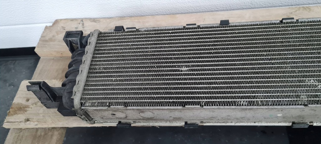 A6 c7 4g рестайлинг  радиатор дополнительная воды 2.0 tdi a4 b8 a5 q5 4g0145804d Оригинал