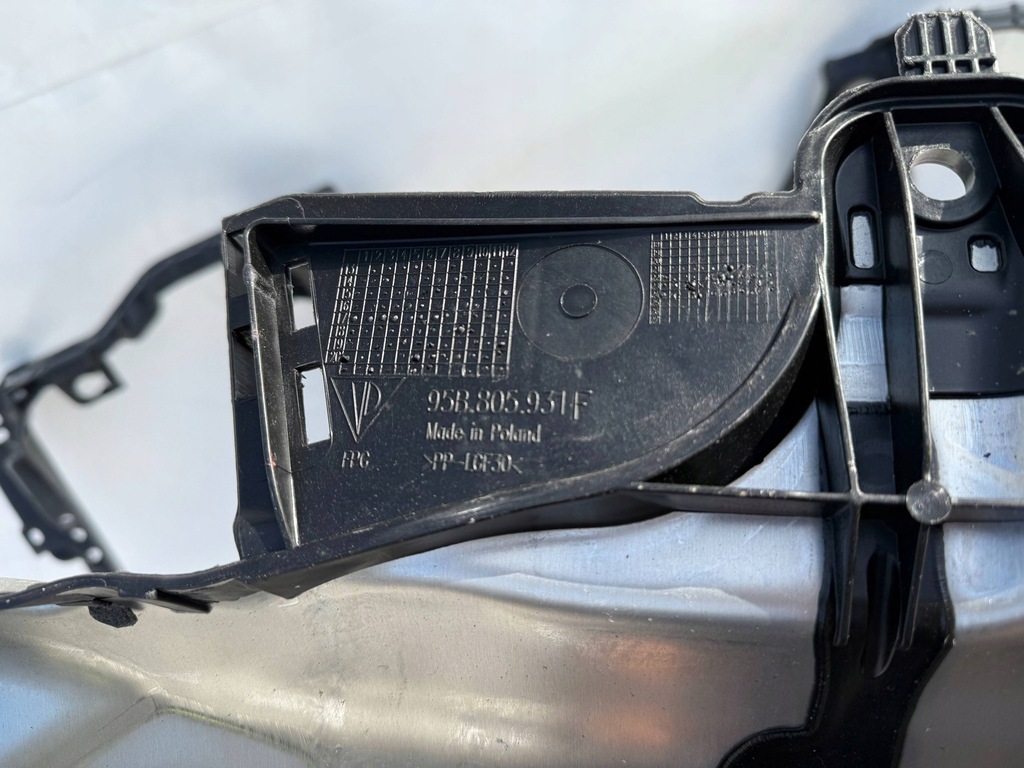 фото №14, Porsche macan 95b 30 tfsi 20 tdi pas передний усилитель 95b805479f