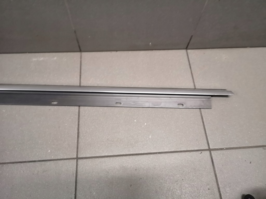 фото №8, Молдинг уплотнитель хром audi a8 d3 4e0853763g