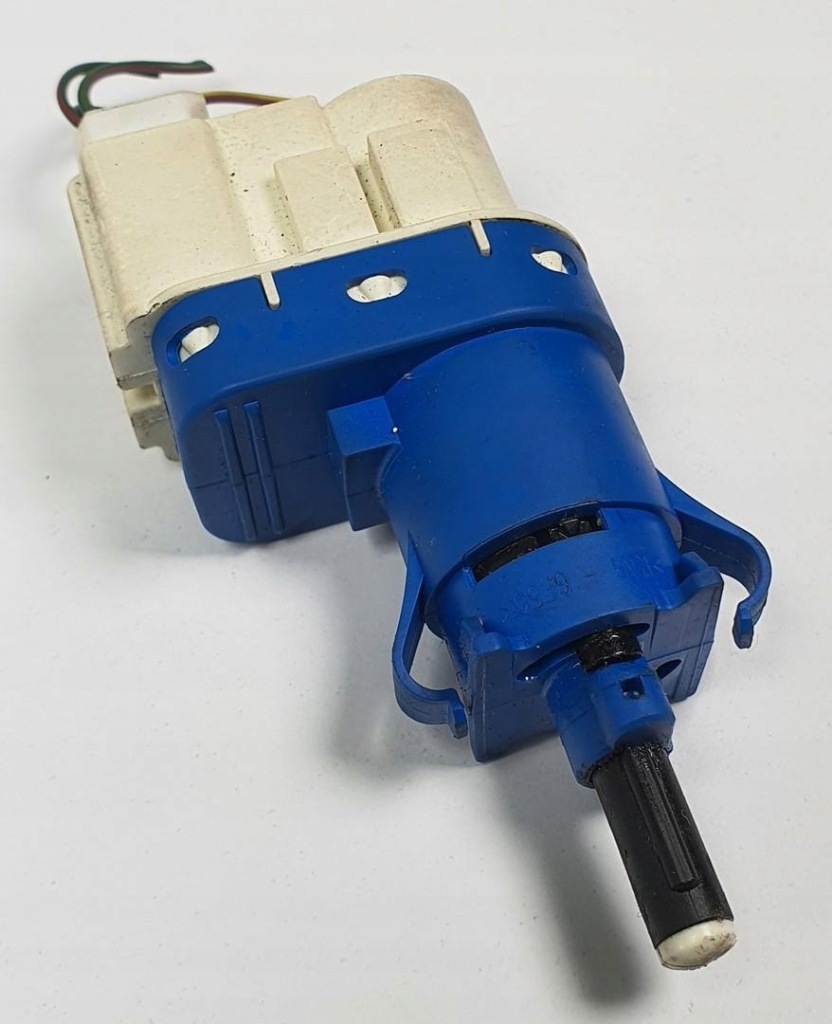 Купить Датчик стоп стоп-сигнал range rover sport 1 l320 xkb 500110