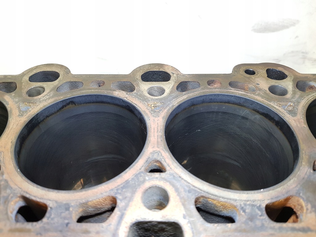 фото №8, Блок двигателя 256d1 bmw e39 2.5d m57d25