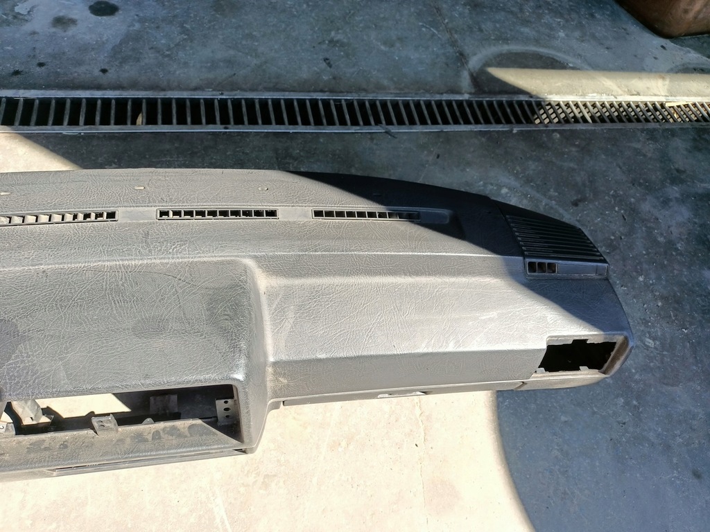 фото №4, Приборная панель rozdziercza vw golf 2 ii jetta a2