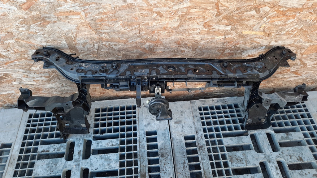 фото №1, Pas передний renault scenic ii 8200137496