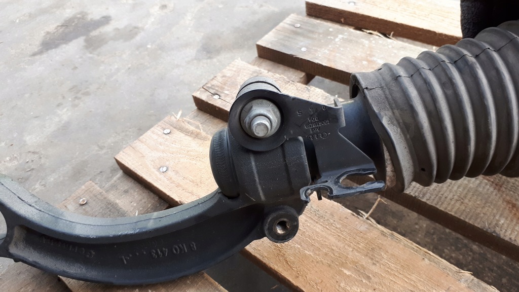 фото №12, S7 4g a7 амортизатор правый перед 4.0 tfsi s6 a6 c7