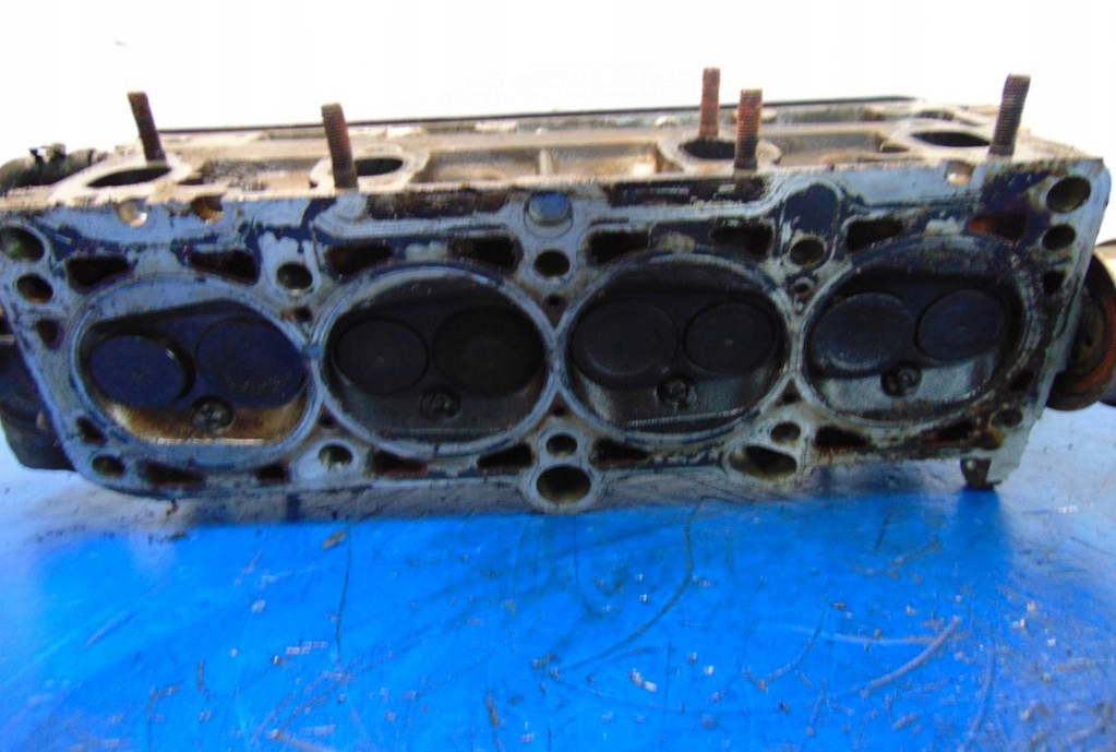 Volkswagen passat b5 1.6 8v головка двигуна 050103373 Київ