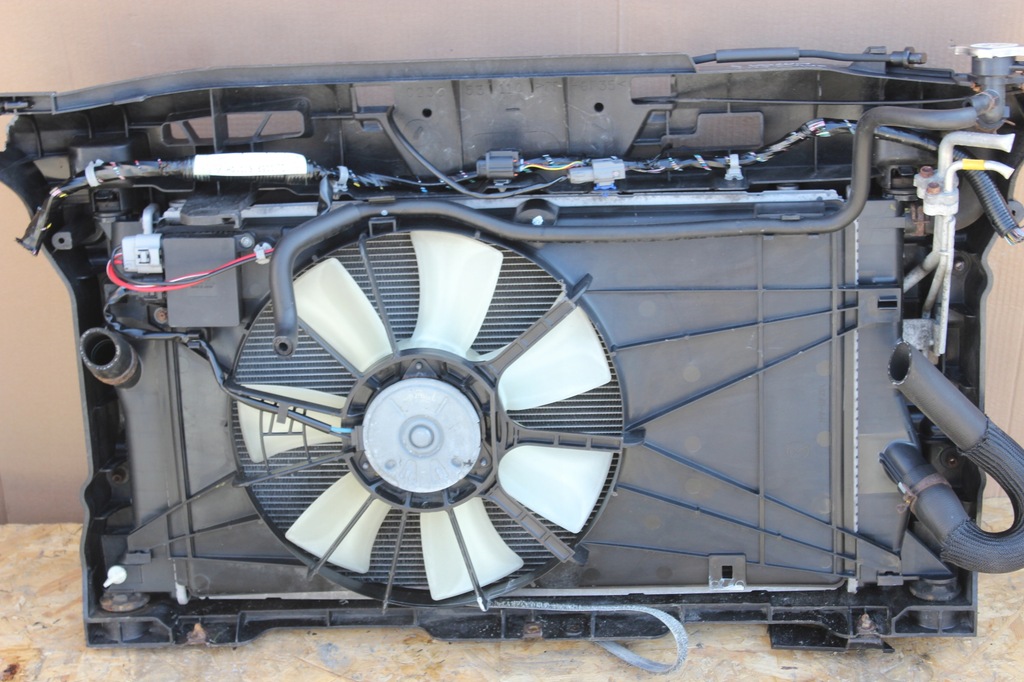 фото №10, Pas перед передній mazda 5 v 2005r- 2.0 b