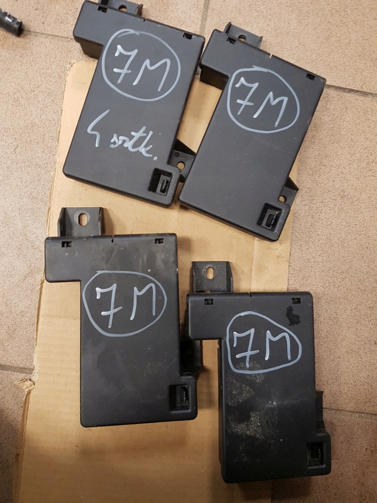 фото №1, Розподільник струму vw touareg iii 4m0937517j