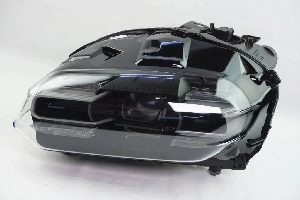 Купити Фара ліва передня full led pdls+ porsche taycan 9j1941031h