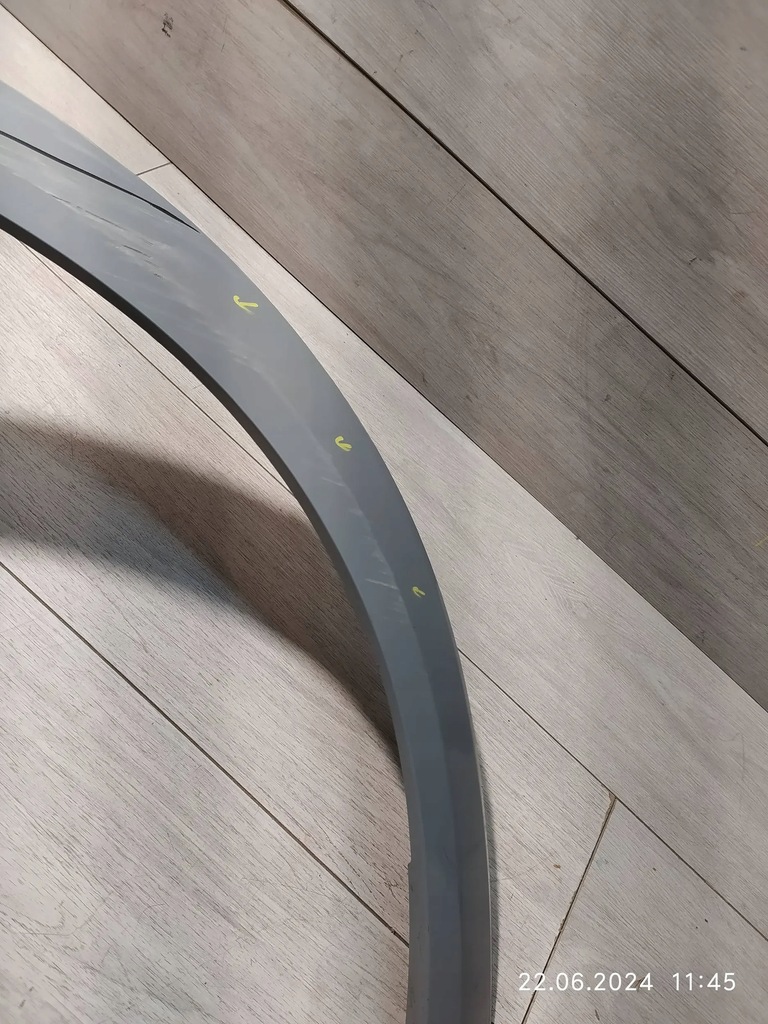 фото №10, 8977. puma mkii молдинг крила правий перед l1tb-s16d238-b