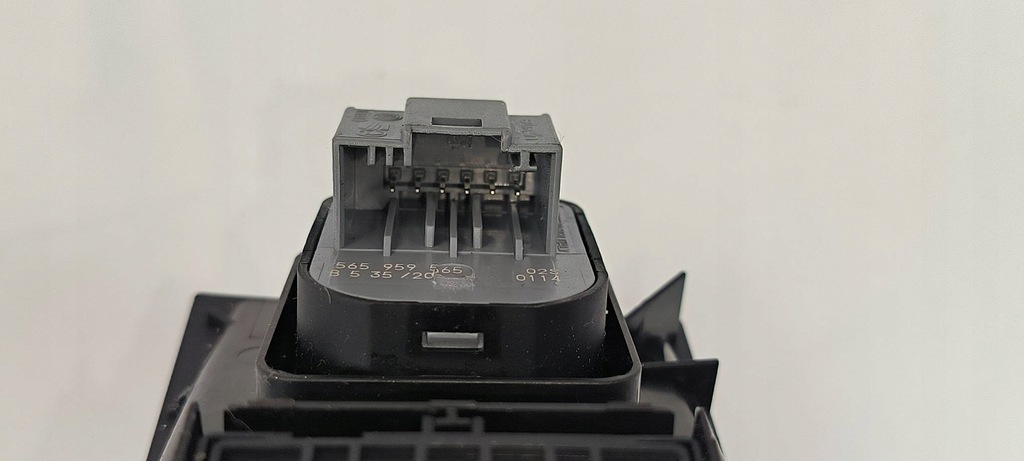 фото №7, Кнопка 5g0959857dwh skoda octavia iv