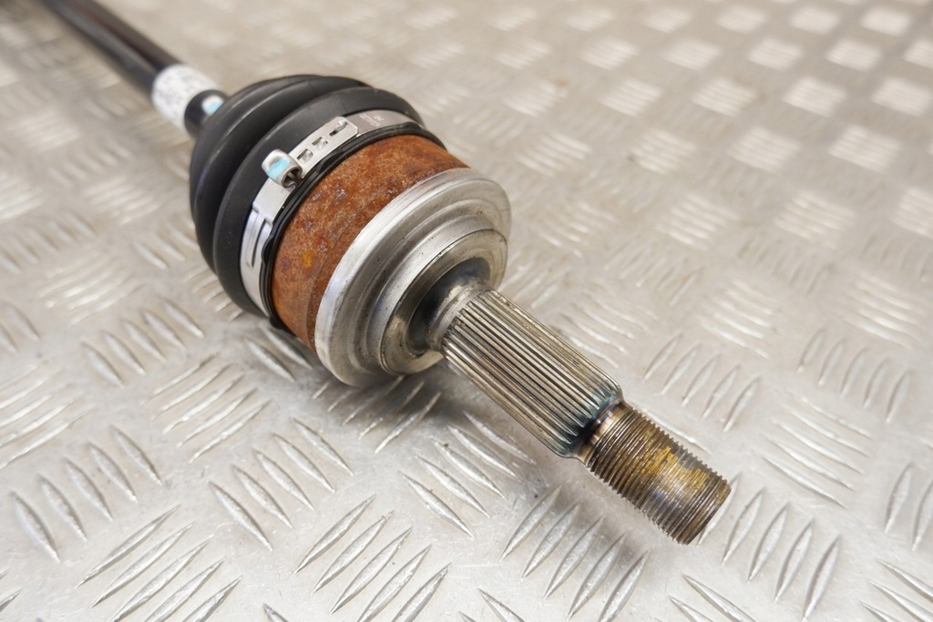 фото №8, Połośka передняя правая toyota yaris _p21_ 43410k0060 1.5l hybrid 85kw