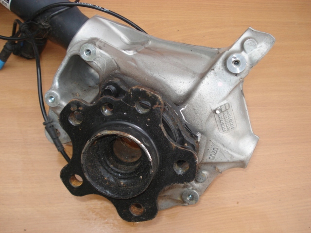 Поворотний кулак 6882596 04r- 6882596 права перед 6882598 6882600 bmw x3 g01 g02 Недорого