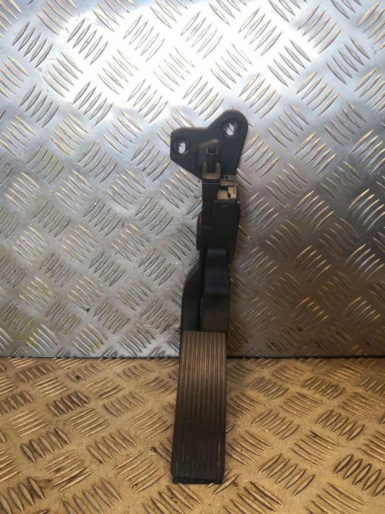 фото №1, Mercedes w166 педаль газа a2923000000