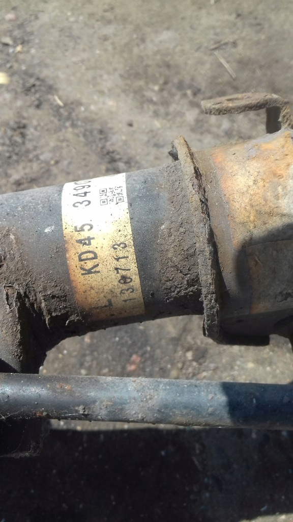 фото №8, Амортизационная стойка поворотный кулак левый 2.2d mazda cx5