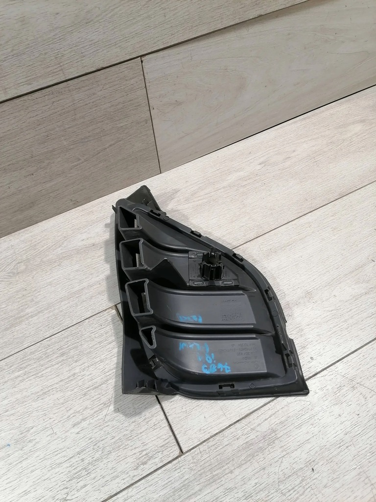 фото №7, Id4 решітка бампер правий перед 11a807820