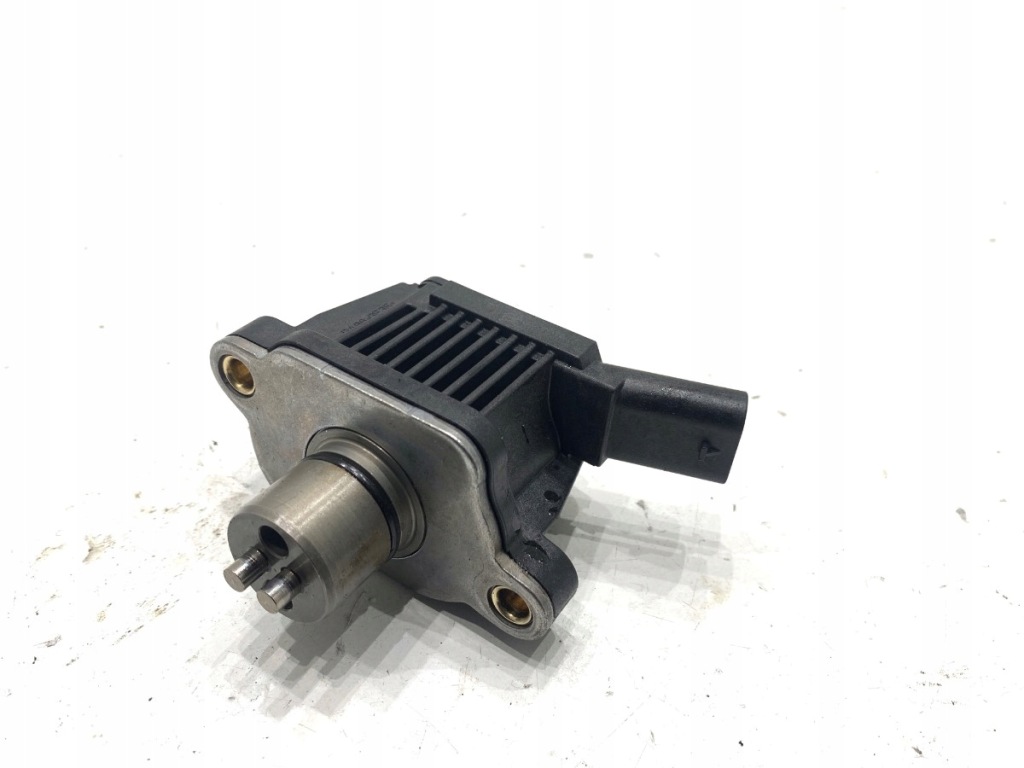 фото №1, Клапан керуючий вала розподільного валу audi q3 ii 04e906048a