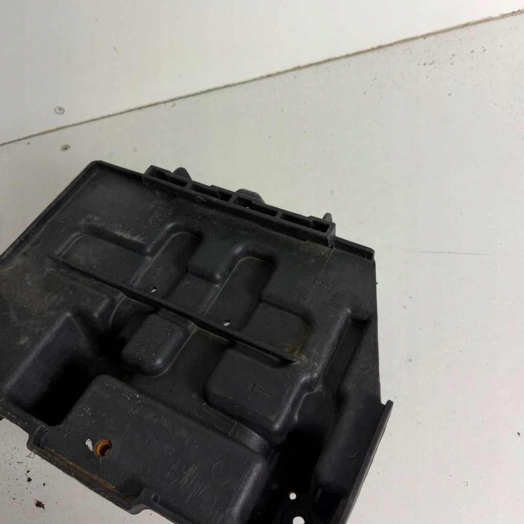 Кронштейн основание аккумулятор hyundai ix35 kia sportage 3 оригинальный номер 37150-2s200 Цена