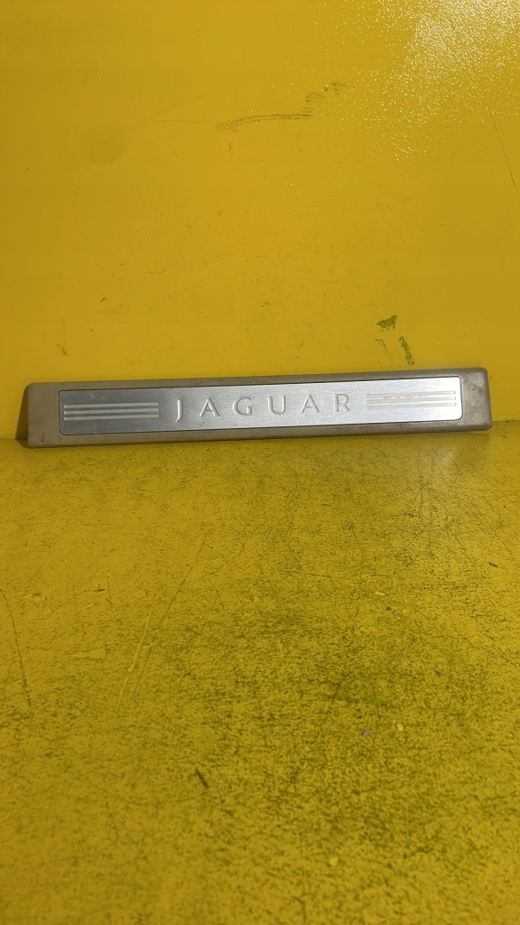 фото №1, Jaguar xf i - молдинг накладка поріг правий перед 8x2313200af