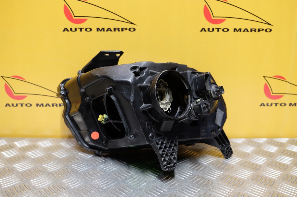 Ford mustang рестайлинг  2013 2014- фара фара ксенон с led r америка Цена