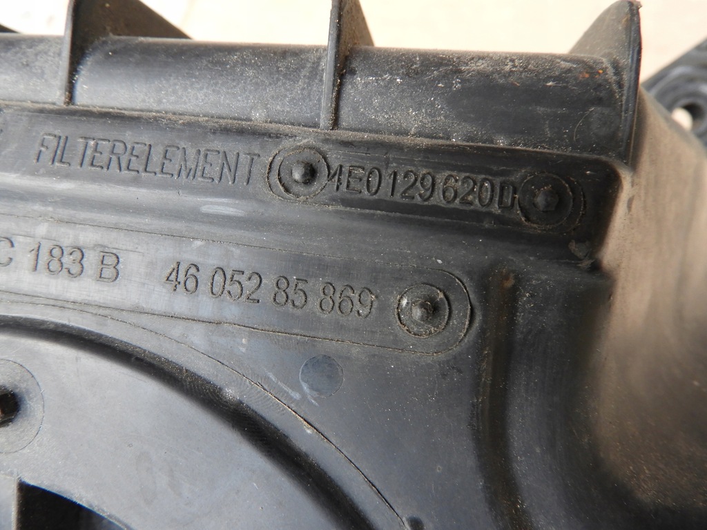 фото №8, Корпус фильтра воздуха 07l133836p audi a8 d3 s8